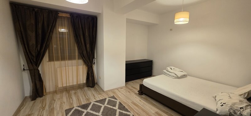 Valea Oltului, Sector 6.