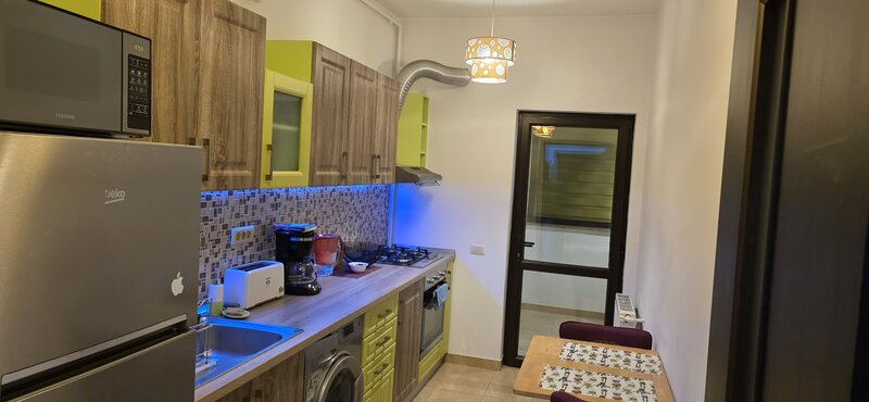 Valea Oltului, Sector 6.